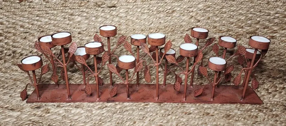 Vtg. Rustic Red Metal Primitive Leaves 16 Tealight Candle Holder Home Decor 24